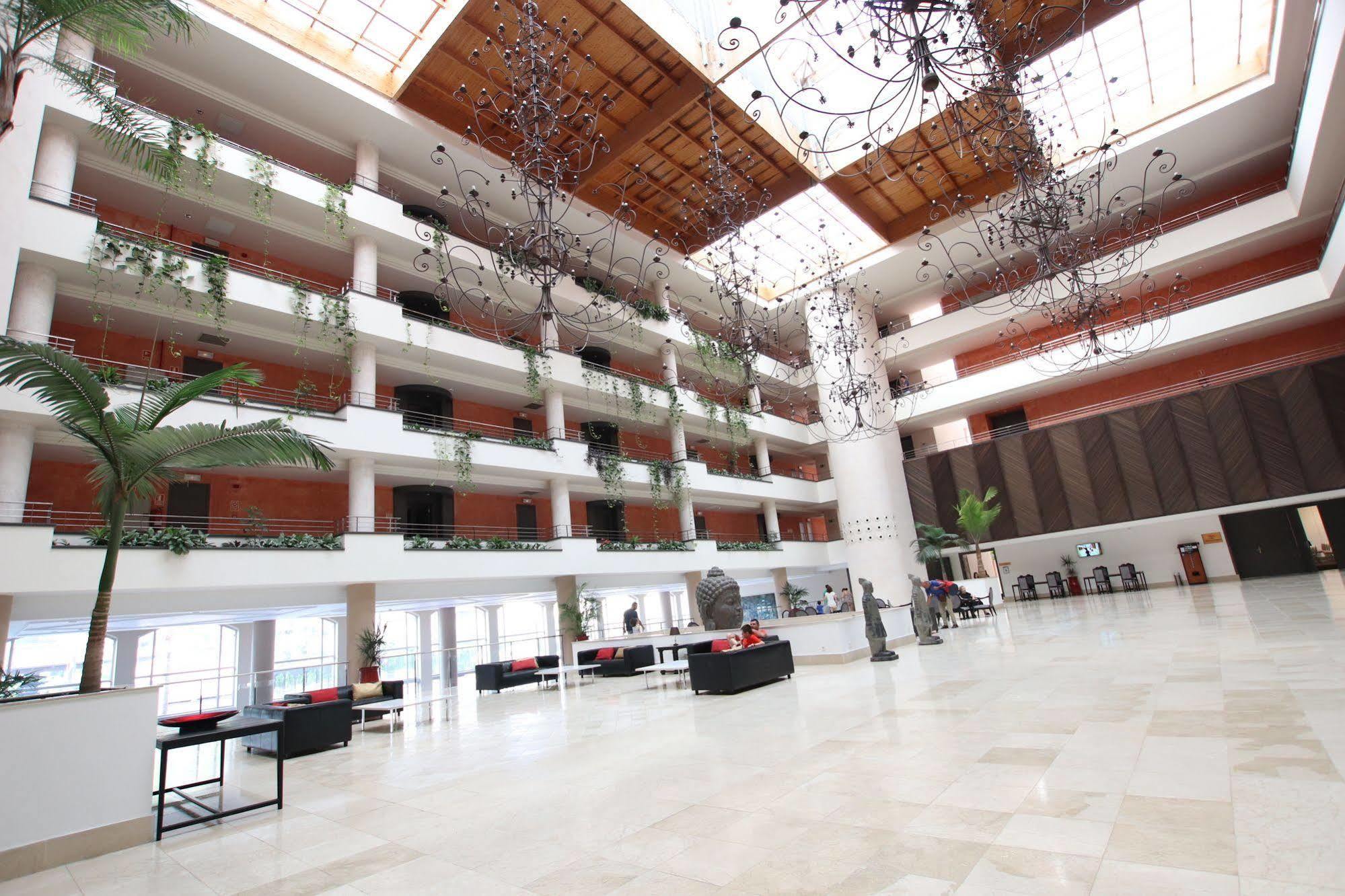 Ohtels Islantilla Exteriör bild